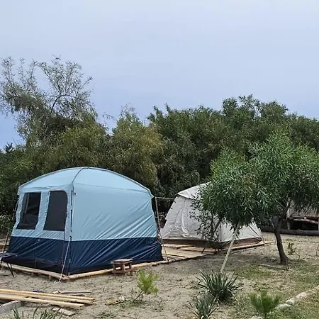 Zulu Beach Bungalow 2 Кемпинг *