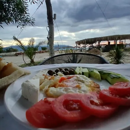 Кемпинг Zulu Beach Bungalow 2